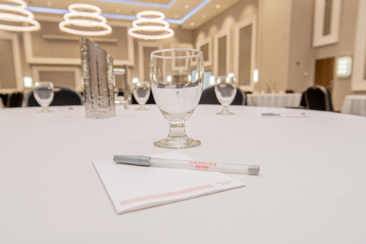 Towneplace Suites By Marriott Brantford And Conference Centre Ngoại thất bức ảnh