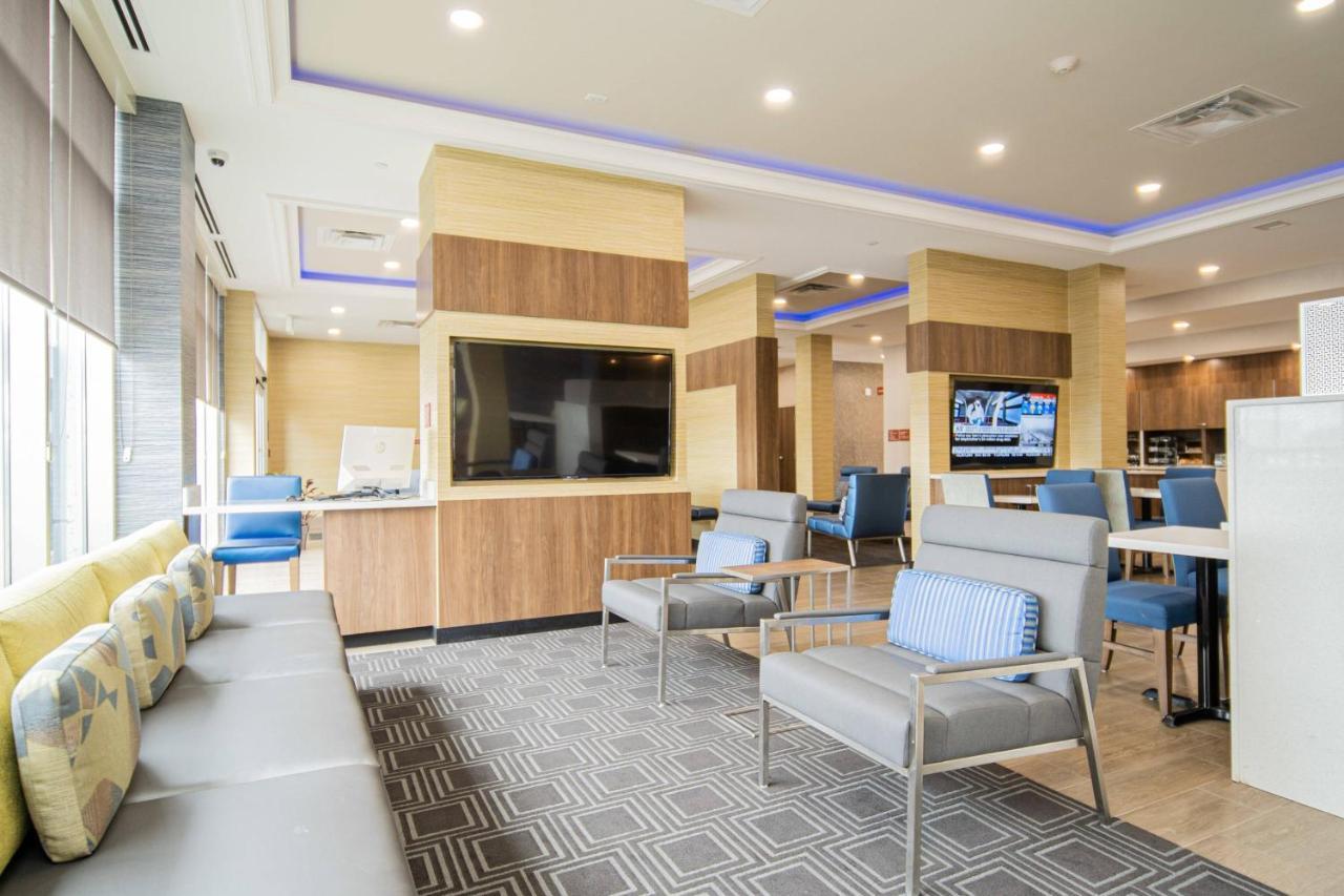 Towneplace Suites By Marriott Brantford And Conference Centre Ngoại thất bức ảnh