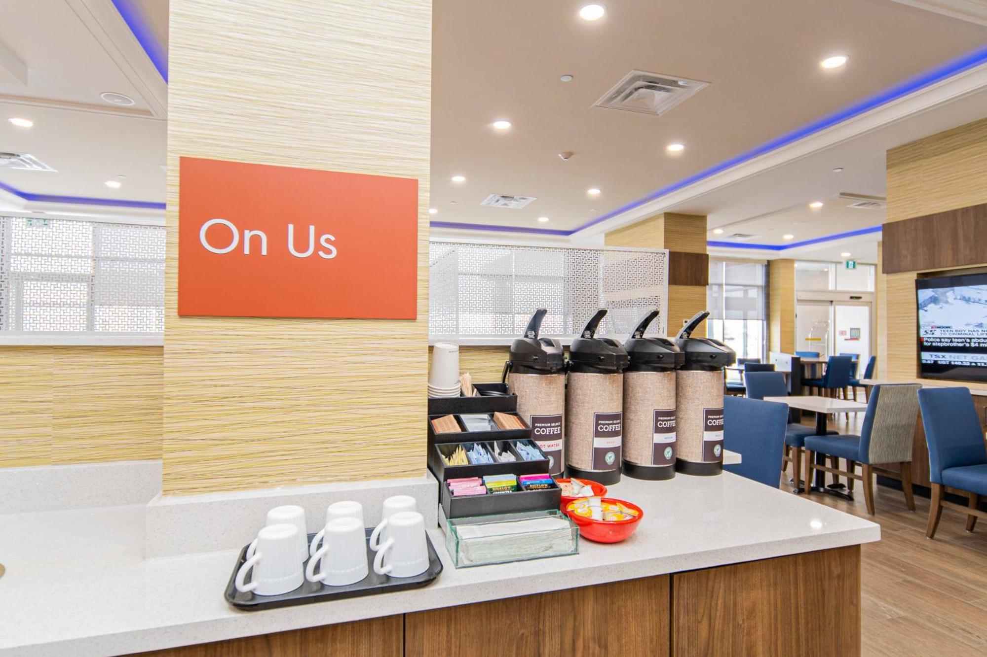 Towneplace Suites By Marriott Brantford And Conference Centre Ngoại thất bức ảnh