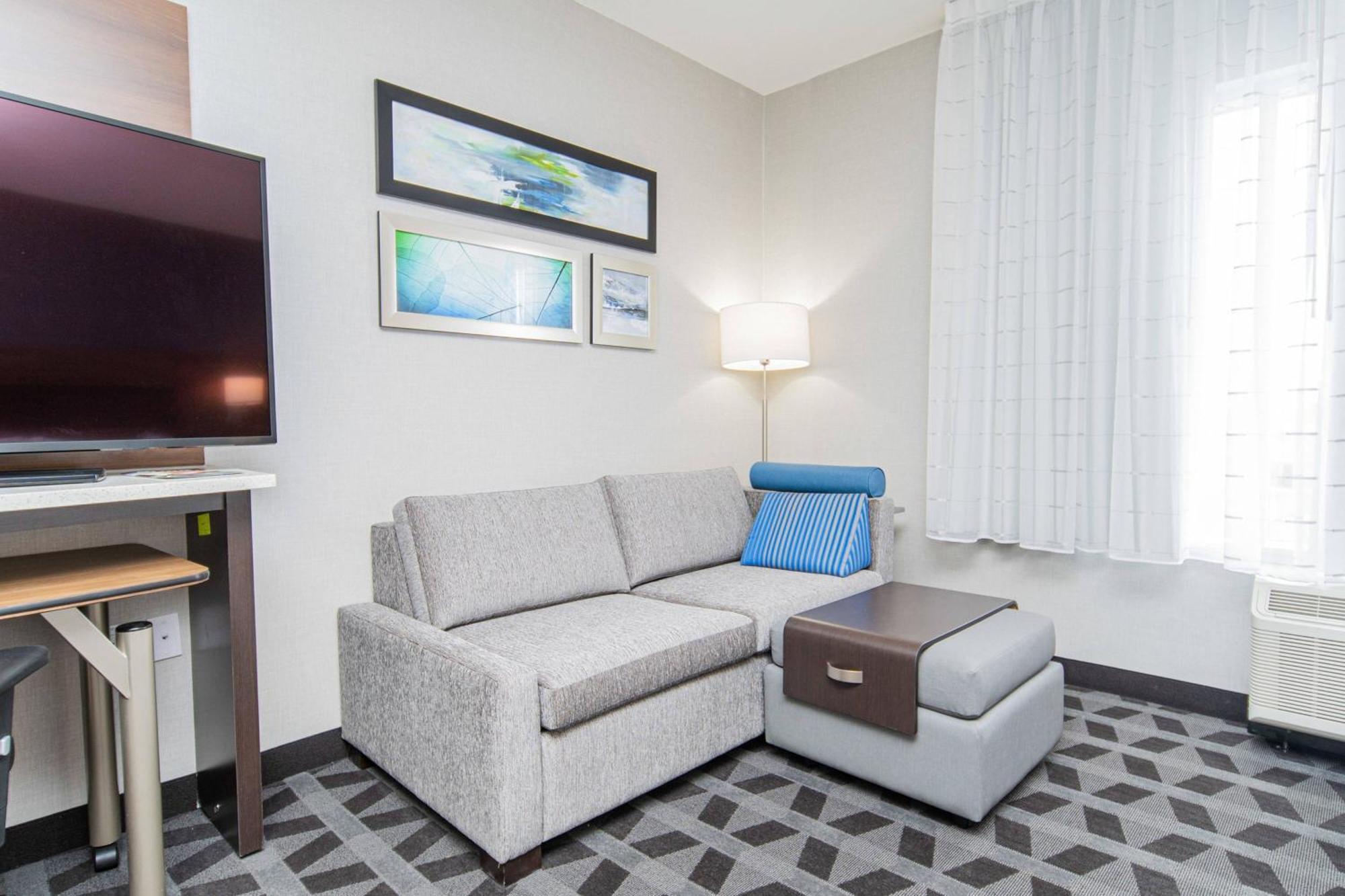 Towneplace Suites By Marriott Brantford And Conference Centre Ngoại thất bức ảnh